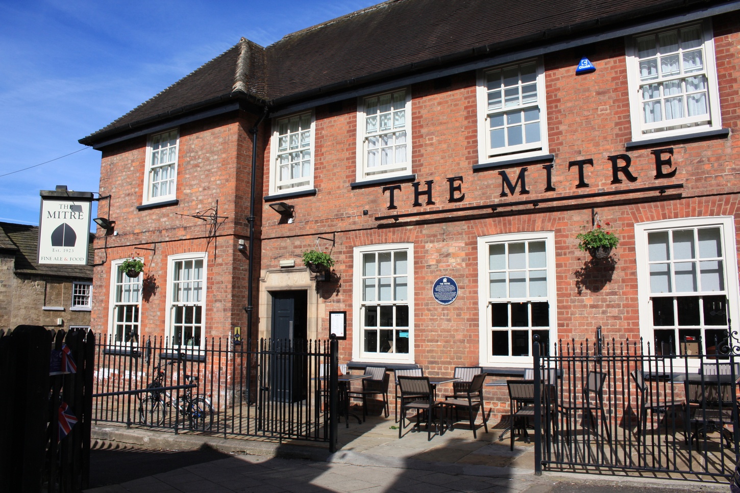 the-mitre-knaresborough-traditional-pub-with-rooms-yorkshire